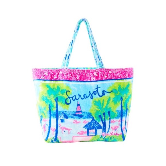 Lilly Pulitzer Handbags - Lilly Pulitzer Beach Sarasota Tote